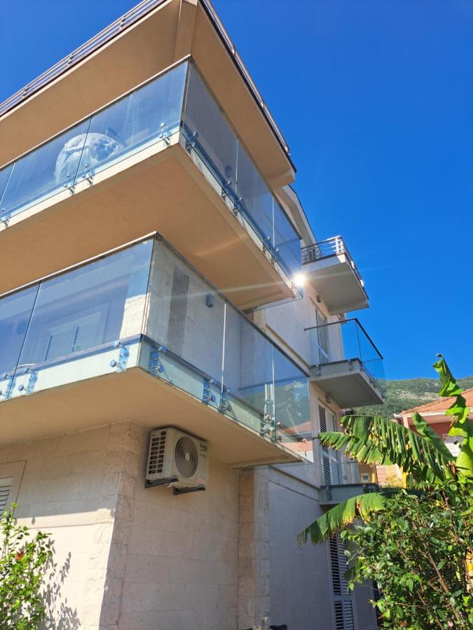 Apartments With Sea View In Prcanj Kotor Exterior photo