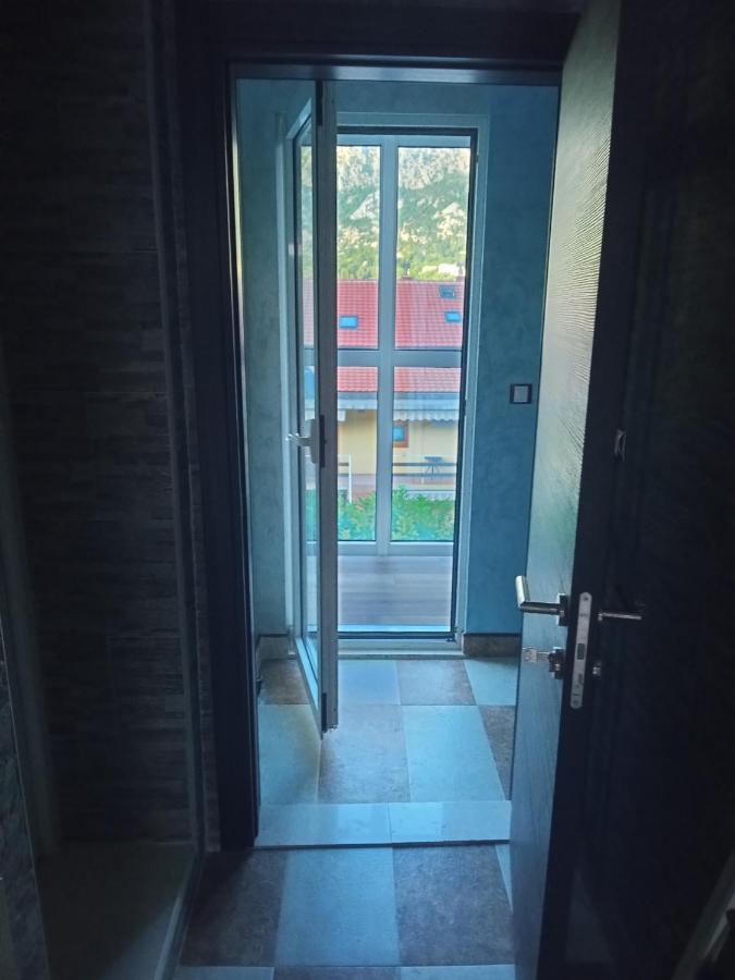 Apartments With Sea View In Prcanj Kotor Exterior photo