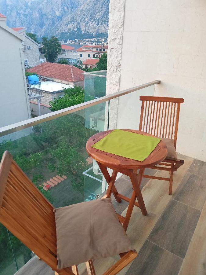 Apartments With Sea View In Prcanj Kotor Exterior photo