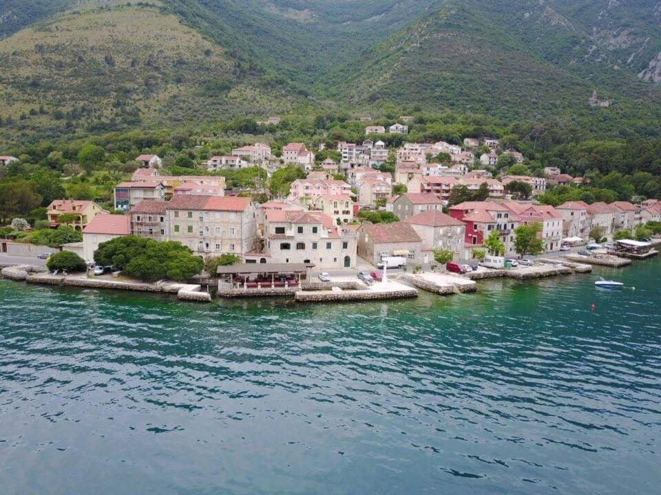 Apartments With Sea View In Prcanj Kotor Exterior photo